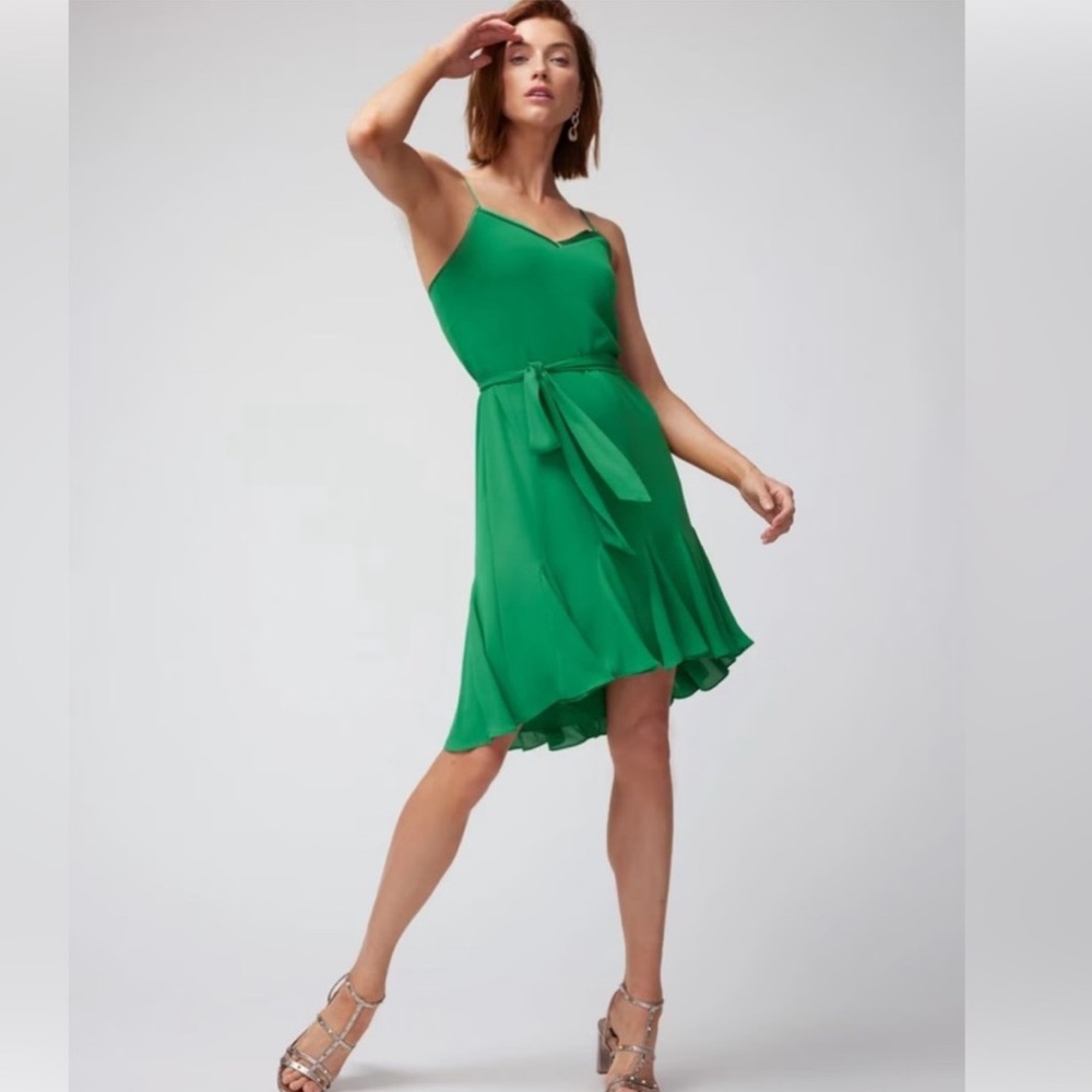NWT White House Black Market Godet green sleeveless godet dress with a
